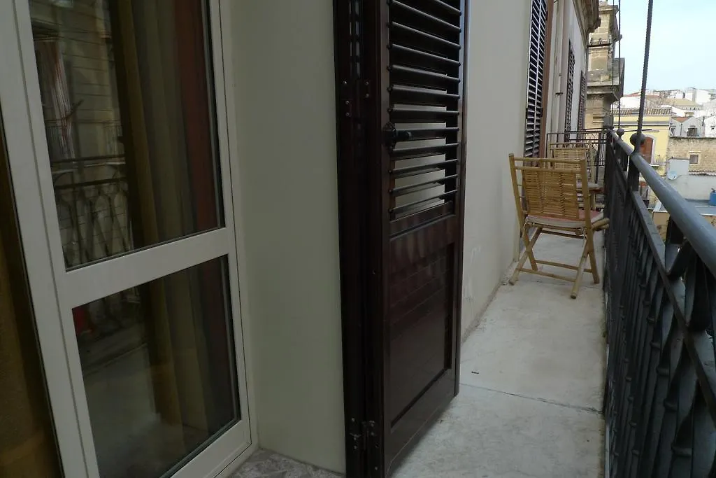 Seralcadio Holidayapartment باليرمو شقة